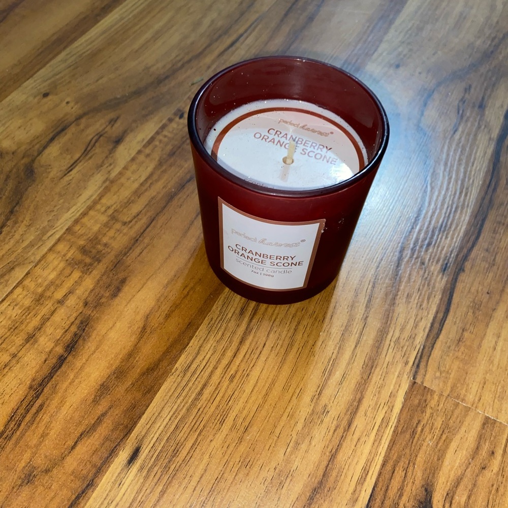 Perfect Harvest Cranberry Orange Scone Glass Scented Candle 7 Ounces (New)